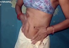 Janvibhabhi Hot Kissing Leads to Closeup Standing Fuck