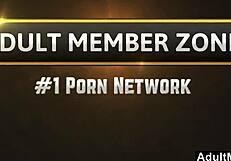 hey this sweet girl toys her tight pussy nice 😏