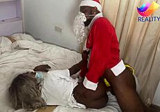 Curvy Ebony Bodybuilder Girlfriend Screams Homemade Christmas Bedroom Sex
