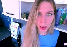 Stepbrother Fills Petite Blonde Stepsis Pussy with Creampie Orgasm