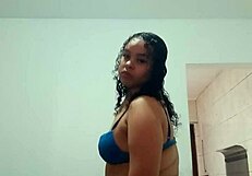 gostosa dances funk shaking chubby latina ass and natural tits for camera