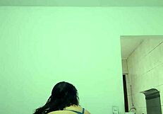 gostosa dances funk shaking chubby latina ass and natural tits for camera