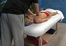 WOW STEAMY MASSAGE TURNS INTO HOT SPA SEX ACTION!