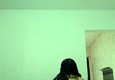 gostosa dances funk shaking chubby latina ass and natural tits for camera