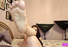 hey loser mistress xo bunny shoves her dirty feet right in your pathetic face