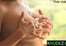 wanna watch me bare my sexy curves on the balcony?