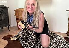 completely oiled i fist my hot prolaspe pussy to orgasm!!