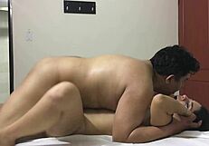 joven latina de 18 años en motel con maxwell