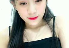 Korean Webcam Star Em Hotgirl Teases Live on Uplive