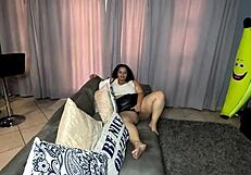 BBW Brunette Sucks Delivery Guy's BBC as Juicy Tip