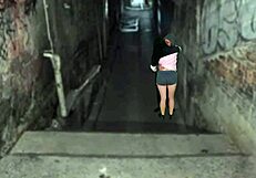 Morena transa rough bareback with favela king after funk baile big cock outdoor!