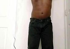 hey i'm sneaking a quick shave and private masturbate sesh join if you want 3