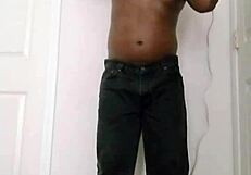 hey i'm sneaking a quick shave and private masturbate sesh join if you want 3