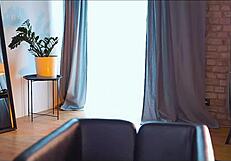 Wow her skinny yoga body looks amazing on webcam right now