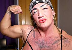 danaxmuscles bodybuilder takes 30 massive cumshots deepthroat squirting on face