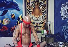 Behind the scenes cam catches glasses girl in missionary doggystyle sex