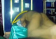 LA PELÍCULA ABURRIDA Y YO CALIENTE NOS ECHAMOS UN CASERO-CLIP con la latina curvy