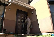 Asian Housewife Dominates Delivery Boy to Explosive Orgasm!