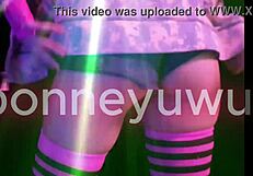 bonneyuwu shakes her tight argentine teen ass in sexy twerk dance