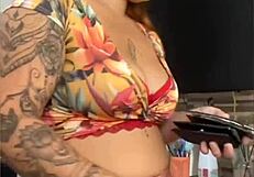 Hey you see my pussy splitting while cleaning house flashing exhibitionist style?