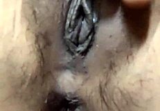 how does this indonesian beauty finger her huge swollen pussy lips so deep?