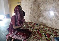 Desi bhabhi fucks neighbour pussy hard with passionate kissing