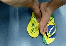 hidden flip flops tease brazilian mature feet candid voyeur