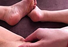 Closeup throbbing huge pussy lips orgasm