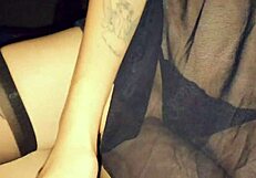 mi hermanastra me folla duro en el cuarto del hotel con su narrow ass y small waist