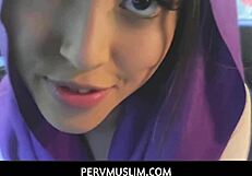 Asian Muslim Alexia Anders deepthroats BF cock in car!!