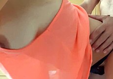 Sporty neighbor milks thick cum from athletic wife's tight pussy after gym workout