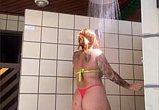 o vizinho me convidou pra piscina e mostrou tudo