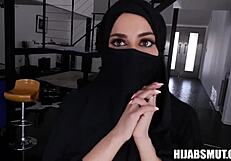 Muslim wife deepthroats American guy cheating on husband