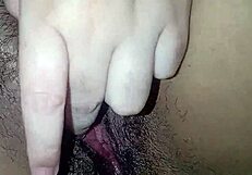 Me masturbando com dildo gemendo alto vem me comer agora
