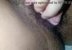 Me masturbando com dildo gemendo alto vem me comer agora