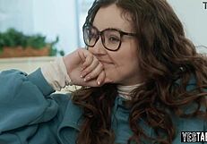 Chubby teen's wild 4some with stepfamily bunnies 😈🍑💦