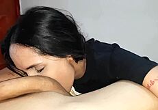 Mi Hermosa Madrastra Latina con Culo Enorme me Seduce Calientemente para Sexo Intenso en su Habitación