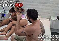 OMG safada Priclla Diabinha screams taking double cocks and cum facials in motel threesome!