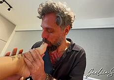 Ei dona, engole todo esse pauzão da coelhinha safada da páscoa