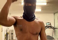 Skinny California college lady workouts turn public muscular sex with bodybuilder outdoors