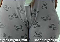 Colombian BBW Cameltoe Spreads Juicy Big Pussy Lips And Fat Tits For You