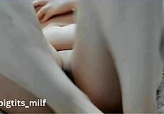 Curvy BBW Milf Fingers Juicy Pussy And Asshole In Doggy Till Cum