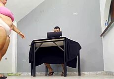 Sensual slow handjob and deepthroat ends in hot cum!