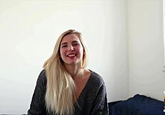 chloe blonde milf slut in lingerie wants hard sex