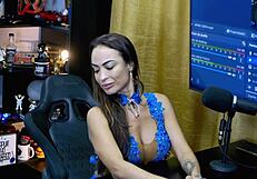 Drunk Belinha drools lusting over Ruan's exposed cock