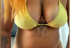 i flash my body masturbating to a shaking orgasm outdoors