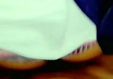 ¡Colegiala latina caliente squirts first time with sister's boyfriend in dorm! ¿Puedes creerlo?