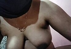 curvy indian babe flaunts her huge natural saggy tits