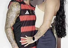 ele me chama de tia mas enfia o pau na minha boca