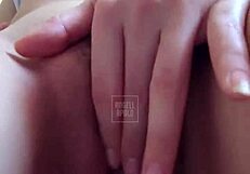 real amateur blonde big ass girlfriend rebolas wildly on muscular cock